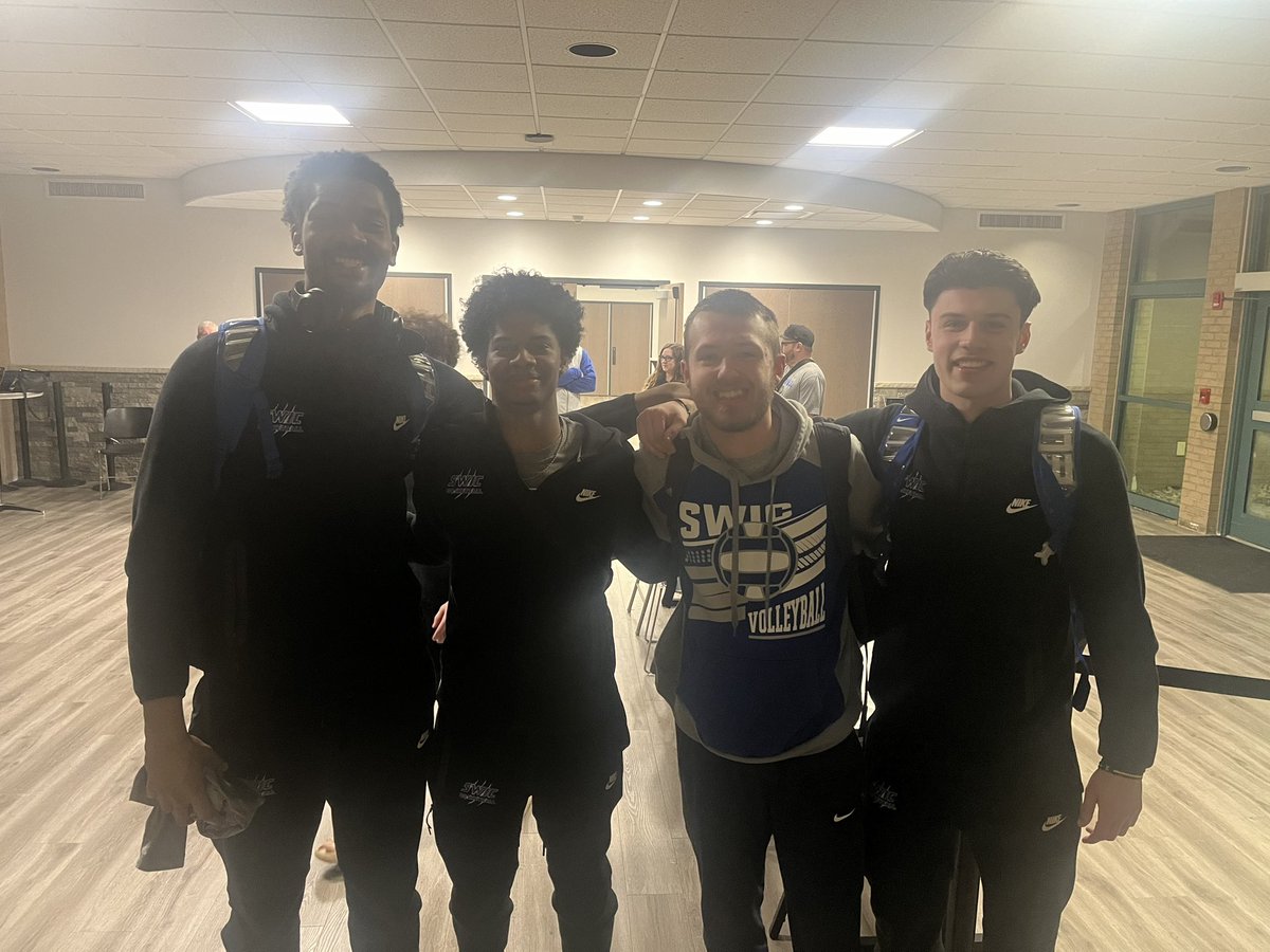 Tough loss to end SWIC’s season tonight but one of the best parts is being able to cover my 3 Collinsville guys. I can’t describe how excited I was to root for these 3 instead of being so scared when they were on the floor taking on the Lancers. Just the Southwestern Conference!!