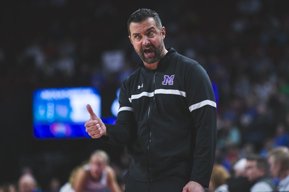 Taking photos for Callam, I normally end up farthest away from the media room – and therefore next to the visitor bench. 

And even though it is only one game, coaches can leave a great impression. 

<a href="/ECBuffs_GBB/">Elm Creek Girls Basketball</a>'s <a href="/Jaydo32/">Jadyn Ehresman</a> and <a href="/gbb_mhs/">MHS GBB</a>'s <a href="/CoachBryceRoth/">Bryce Roth</a> did that on Saturday.