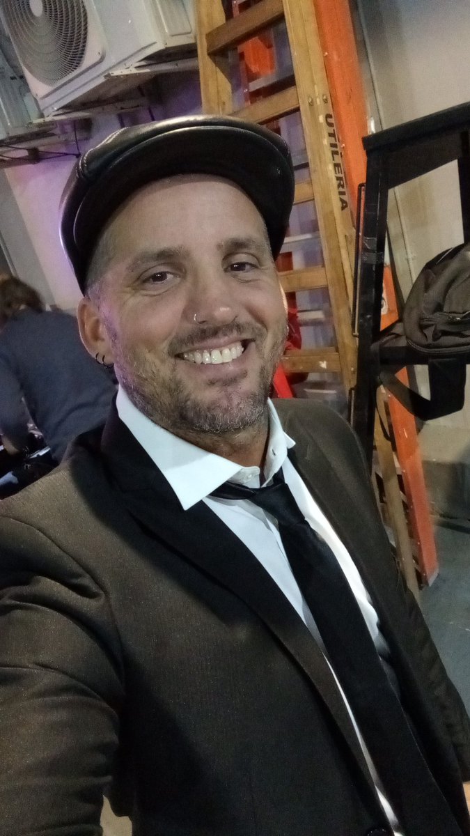 Feliz
