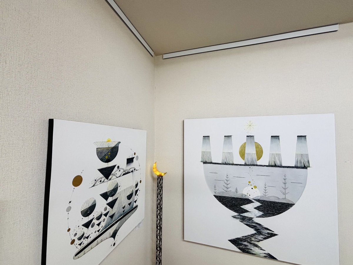koshotsuki's tweet photo. 針金鳥大阪個展「渇きの夢路」
東京巡回展

今回の展示は、S10、S30の大きな作品をご覧いただけます。
是非、この機会をお見逃しなく。

3月1日(土)〜15日(土)
14:00〜19:00
最終日は18:00まで
※休廊日は、日曜日•水曜日 

＊明日水曜日は休廊です。
    ご注意ください。 https://t.co/KpCiheOAze
