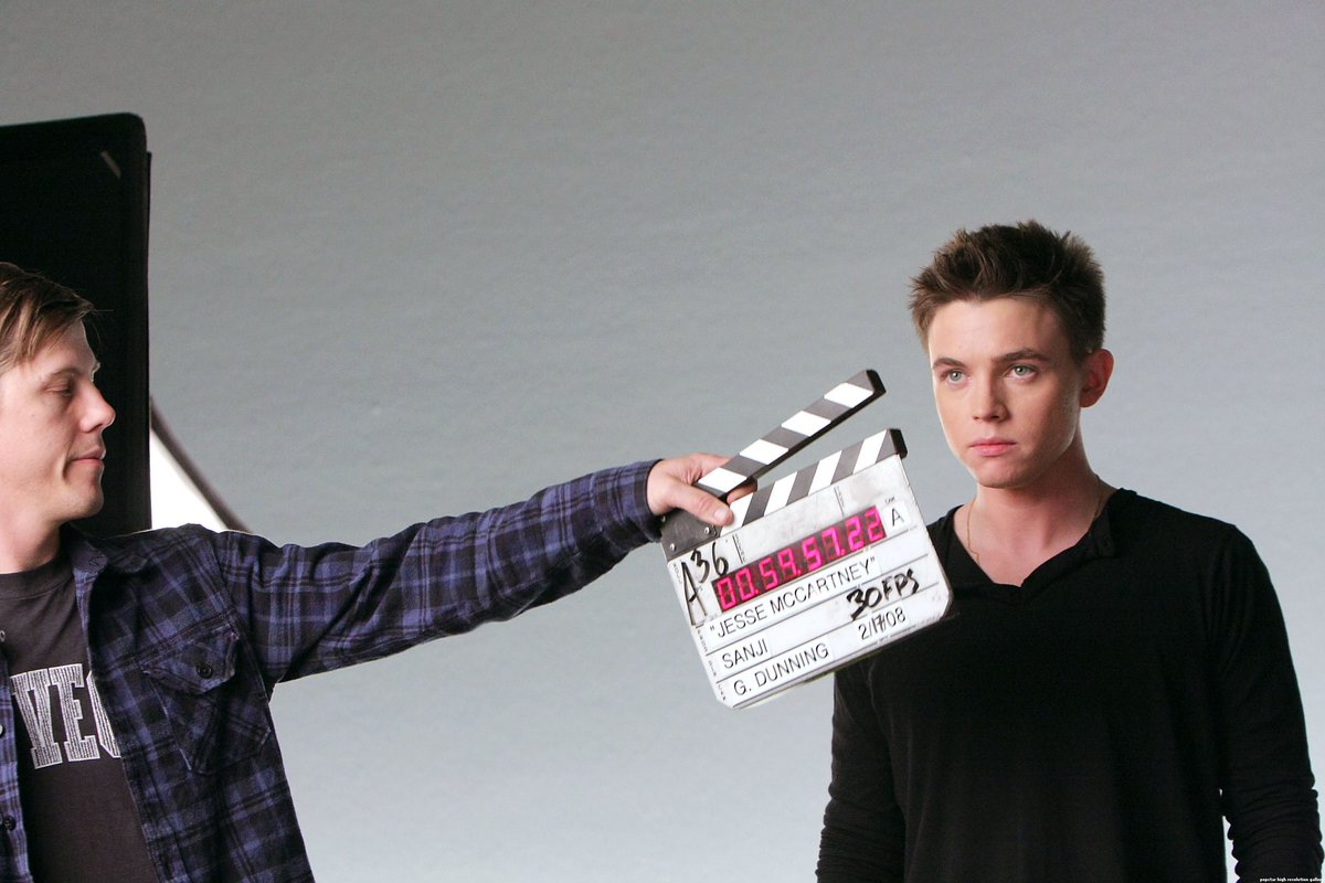 JesseMacsAngels's tweet photo. March 10 2008 @JesseMcCartney released Leavin as his first single off his third album Departure. Here’s a couple behind the scenes photos of the Leavin music video #jessemccartney #leavin https://t.co/XUidQbHOty