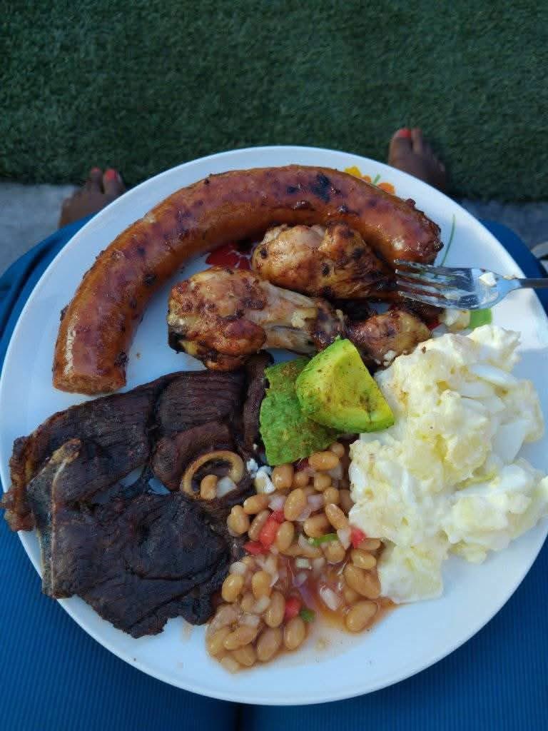 Annie_Modiba's tweet image. Remove one thing from this plate.