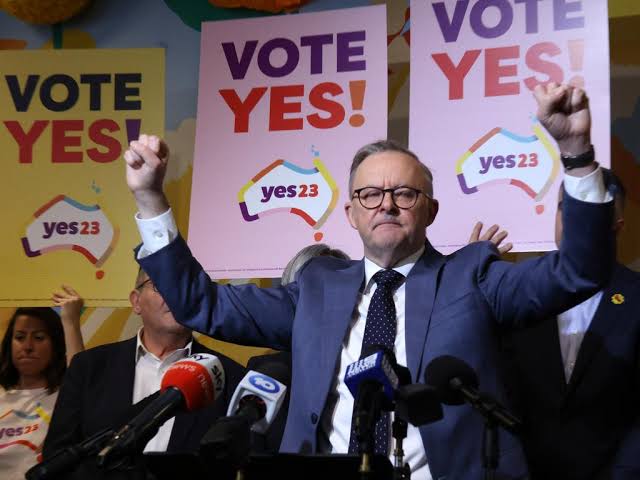 goldcoastconect's tweet photo. As reported by https://t.co/onFRY3zIhd here are the amounts that corporate Australia paid to Albo's failed Yes campaign. "Paul Ramsay Foundation at $7.01m. Givia Pty Ltd ATF Yajilarra Trust ($4.45m), ANZ ($2.45m), Woodside Energy ($2.18m), Commonwealth Bank ($2.05m) and Westpac ($2.948m). Wesfarmers, BHP and Rio Tinto donated about $2m and Woolworths gave $1.56m". Embarrassing to say the least. Your paying for it.

#gov #newspoll #costofliving