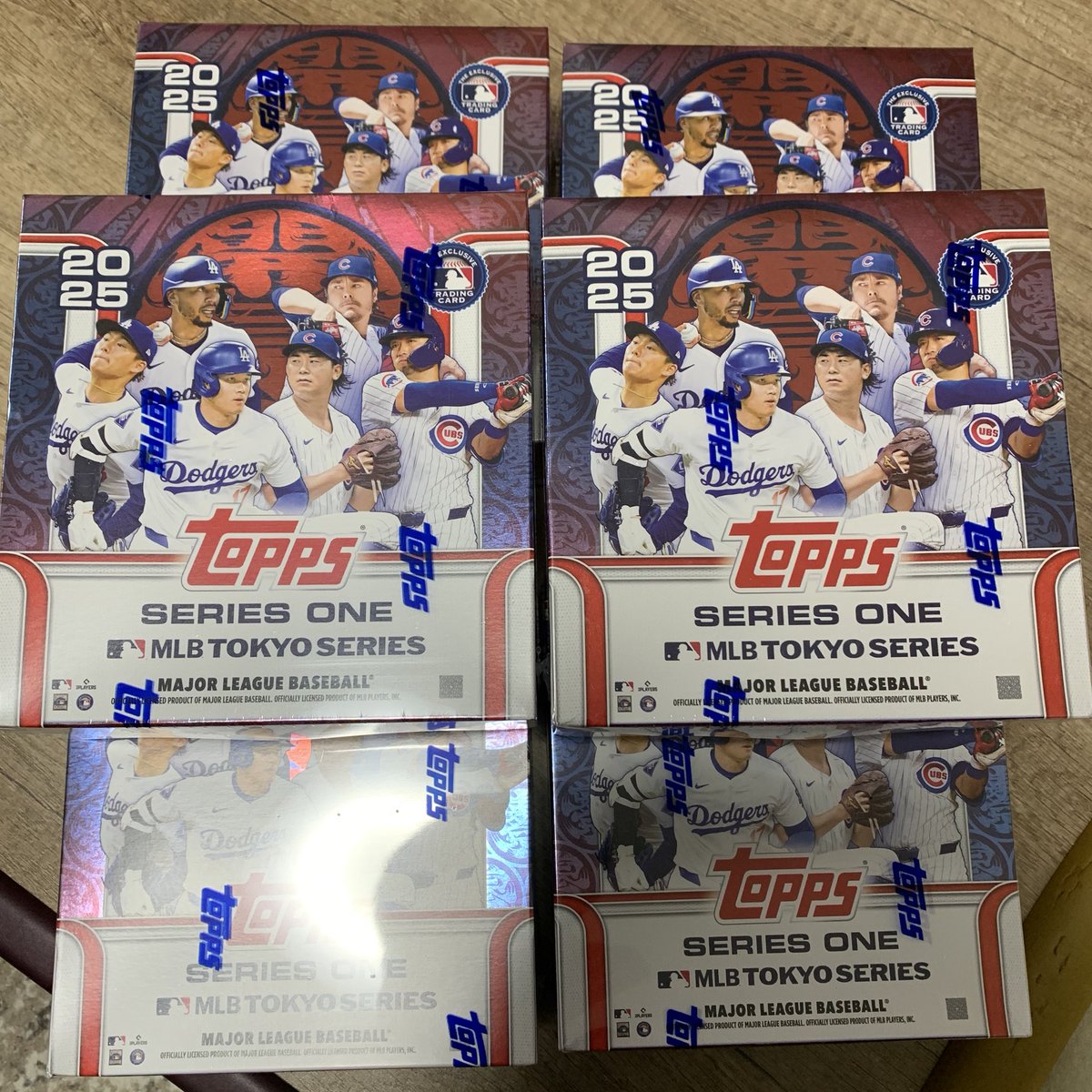 少し乗り遅れましたが、topps series one TOKYO SERIES 6箱購入しました😄
また開封したら結果載せようと思います🙆‍♂️
