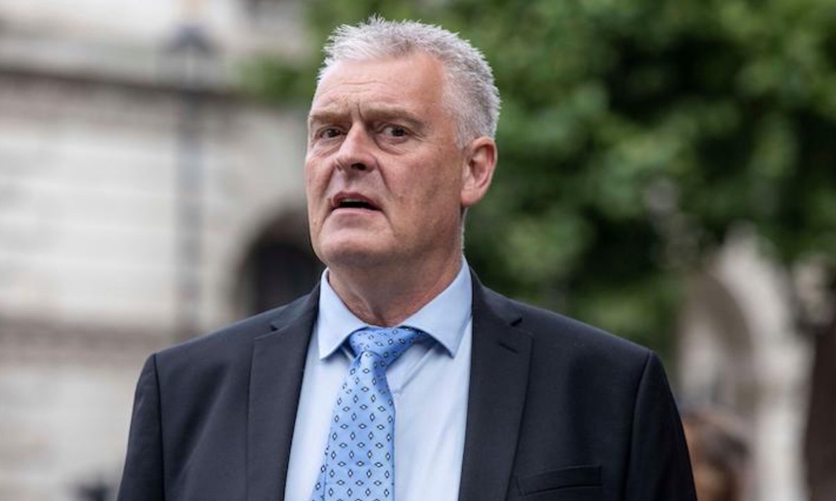 EuropeanUnity1's tweet image. Reform Ltd chief whip 30p Lee Anderson has lost control of his 4 MPs

#FarageRiots