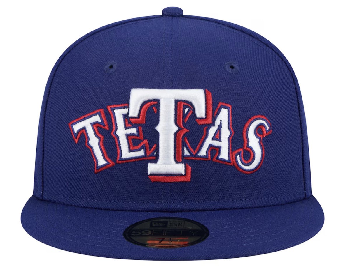 DealinRugs's tweet photo. Are you a tetas or an ass person? https://t.co/SMDj3ow5fC