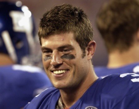 kayla_mckechnie's tweet photo. do we think this version of Jesse Palmer could have ever imagined he'd end up getting paid to mediate yearly catfights between petty women #TheBachelor https://t.co/sGpAf5Xs9J