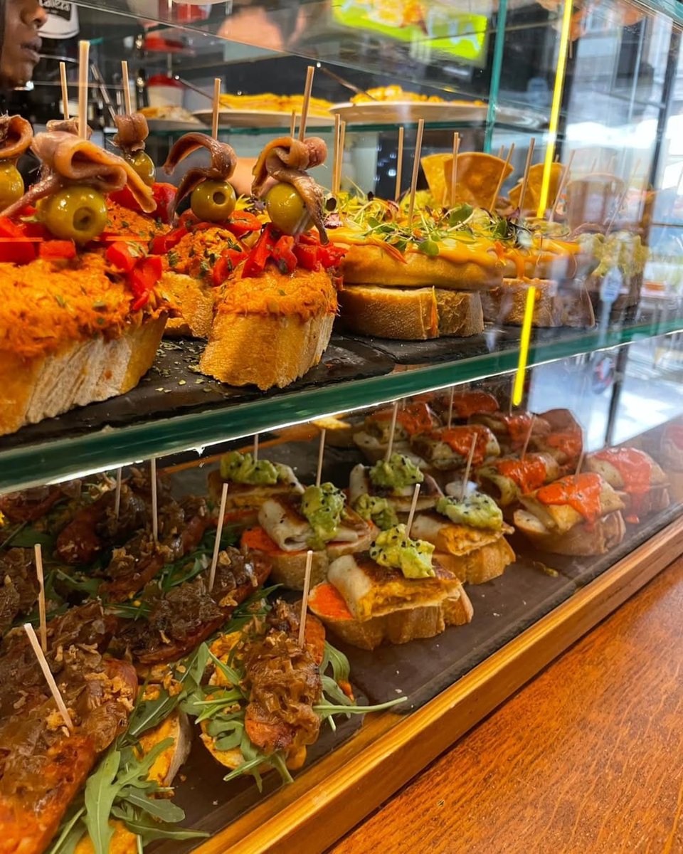 BAELO RESTAURANTE TORRELODONES tweet media