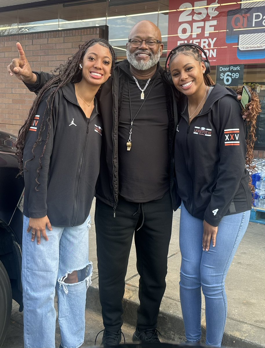 Natalie Turner (@natalierturner1) on Twitter photo Thank you Coach Trent for your continued support of us! We will definitely continue to make you proud! ๐ฏ Always a track star! โญ๏ธ โญ๏ธ
<a href="/CoachTrent1/">Trent Robinson</a> Thank you Coach Trent for your continued support of us! We will definitely continue to make you proud! ๐ฏ Always a track star! โญ๏ธ โญ๏ธ
<a href="/CoachTrent1/">Trent Robinson</a>