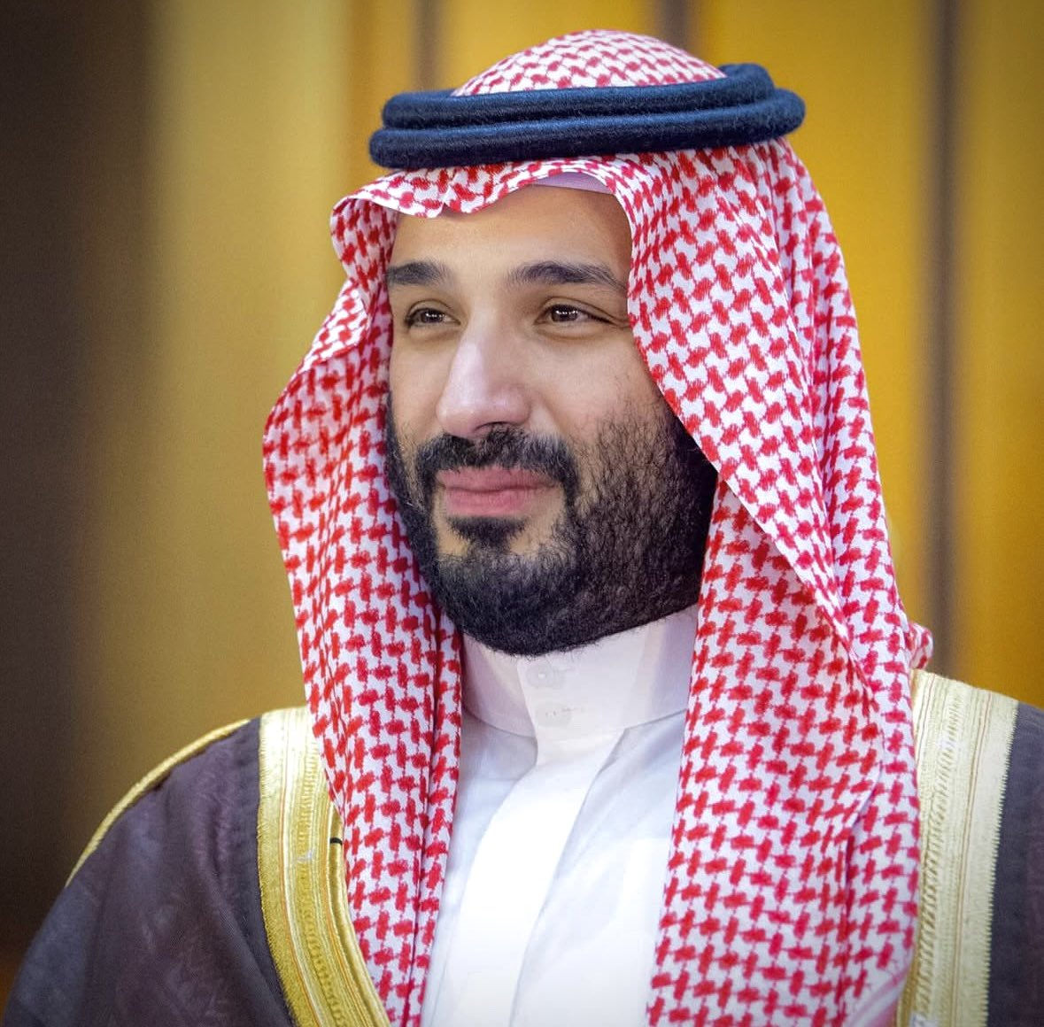 اثبت للعالم اجمع قوة المملكة على جميع الأصعدة
وعزز مكانتها السياسية والاقتصادية ، مجدد وطموح 
ورؤيته حُلم كل سعودي … 🇸🇦
سيدي ولي العهد الأمير #محمد_بن_سلمان -حفظه الله 

#MBS