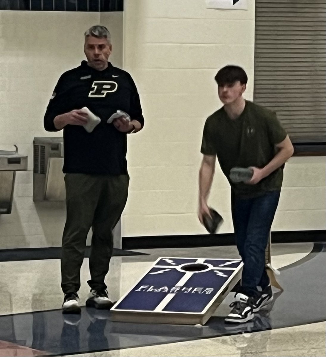 Flashes Airmail Club tweet media