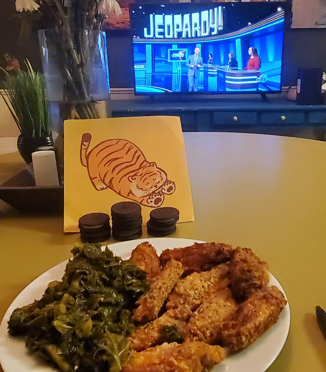 joshtigerhill's tweet image. #LearnedLeague #LL104 MD20 thread. After two losses in a row yet again, I really needed inspiration... and what better than an awe-inspiring story of @Jeopardy perseverance: after a 24-year journey, @hbomb_worldwide Harvey Silikovitz graces the Alex Trebek Stage tonight! Huzzah!