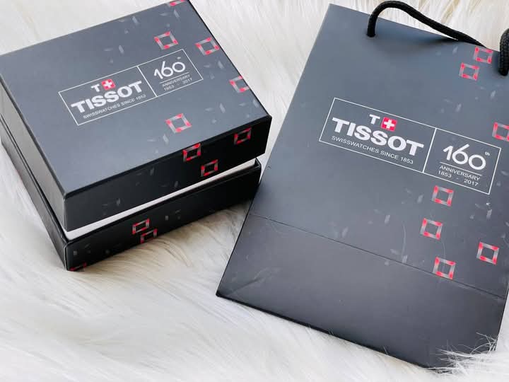 areej123490's tweet photo. ✨ ساعة Tissot – الفخامة التي تستحقها ✨

⏳ دقة سويسرية وتصميم يعكس الأناقة العصرية ⏳

اطلبها الآن 📩 واستمتع بالفخامة السويسرية ⏳ ✨ https://t.co/uRtwiP8tmU