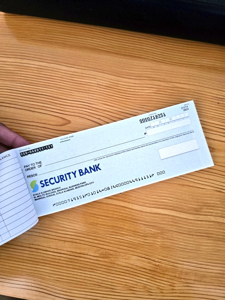 andyevidor's tweet photo. @altdugong @KapusoBuzz Magkano ka? Mag issue na ako ng cheque pambayad sa pagkatao mo. https://t.co/inBvFuWPuc
