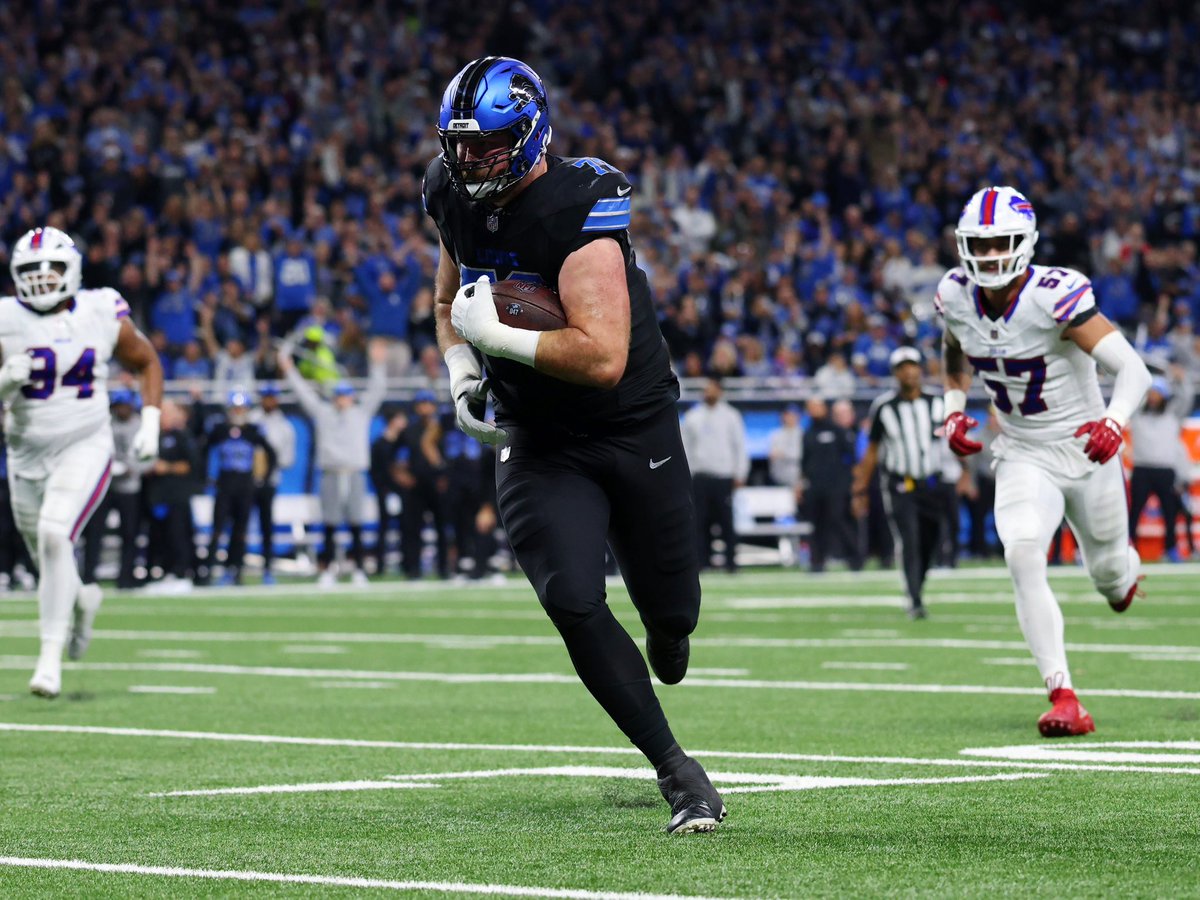 𝔗𝔥𝔢 𝔇𝔢𝔱𝔯𝔬𝔦𝔱 𝔗𝔦𝔪𝔢𝔰 📰 (@the_det_times) on Twitter photo BREAKING: The Lions are re-signing offensive lineman Dan Skipper, per <a href="/JFowlerESPN/">Jeremy Fowler</a>
BIG SKIP IS BACK 💪
#OnePride BREAKING: The Lions are re-signing offensive lineman Dan Skipper, per <a href="/JFowlerESPN/">Jeremy Fowler</a>
BIG SKIP IS BACK 💪
#OnePride