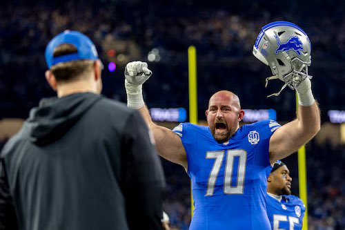 The #Lions are re-signing OT Dan Skipper, per <a href="/JFowlerESPN/">Jeremy Fowler</a>.
