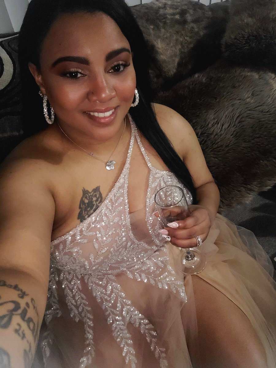 I'm still here just enjoying my days in New Jersey 🫶🏾