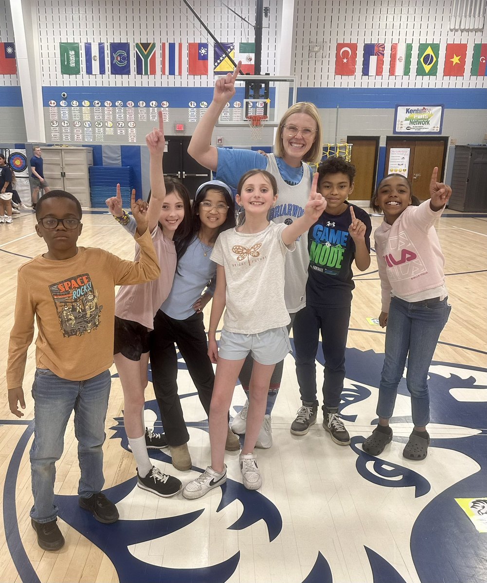 You are looking at the March Madness Shootout CHAMPIONS right here!! They worked so hard and cheered each other on the entire time! That’s what teamwork is truly about!! I’m so proud of you all!! 👏🏻🏆