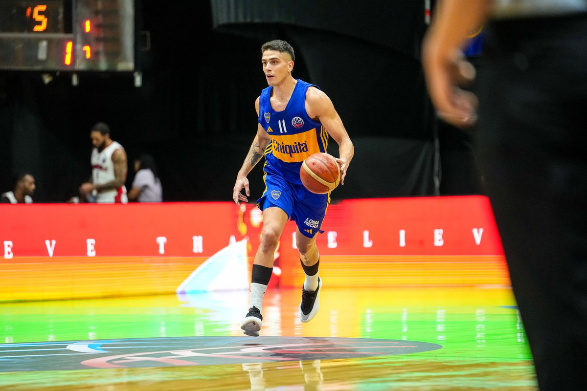 ¡Por favor, <a href="/VildozaJ11/">José Vildoza</a>! 🤤

31 puntos y 7/9 en triples a falta 8 minutos 🔥