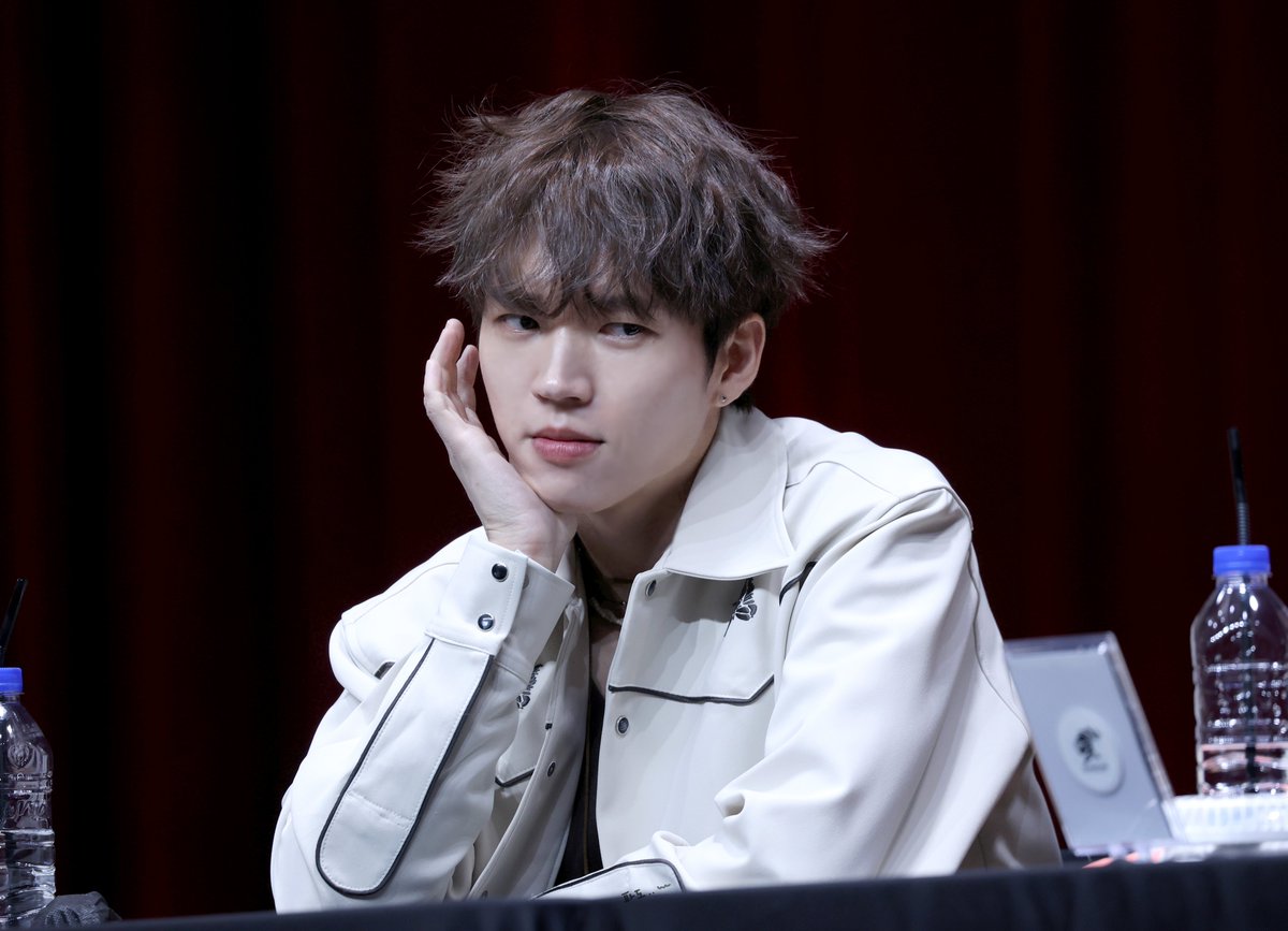 oodoobo's tweet photo. 250309 케이타운포유 팬싸인회 우현

#남우현 #우현 #NAMWOOHYUN 
#인피니트 #INFINITE https://t.co/8F26oiyVVm