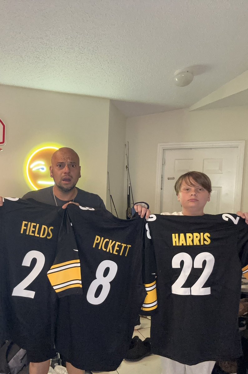 #Steelers #SteelerNation 😳😳 <a href="/steelers/">Pittsburgh Steelers</a>