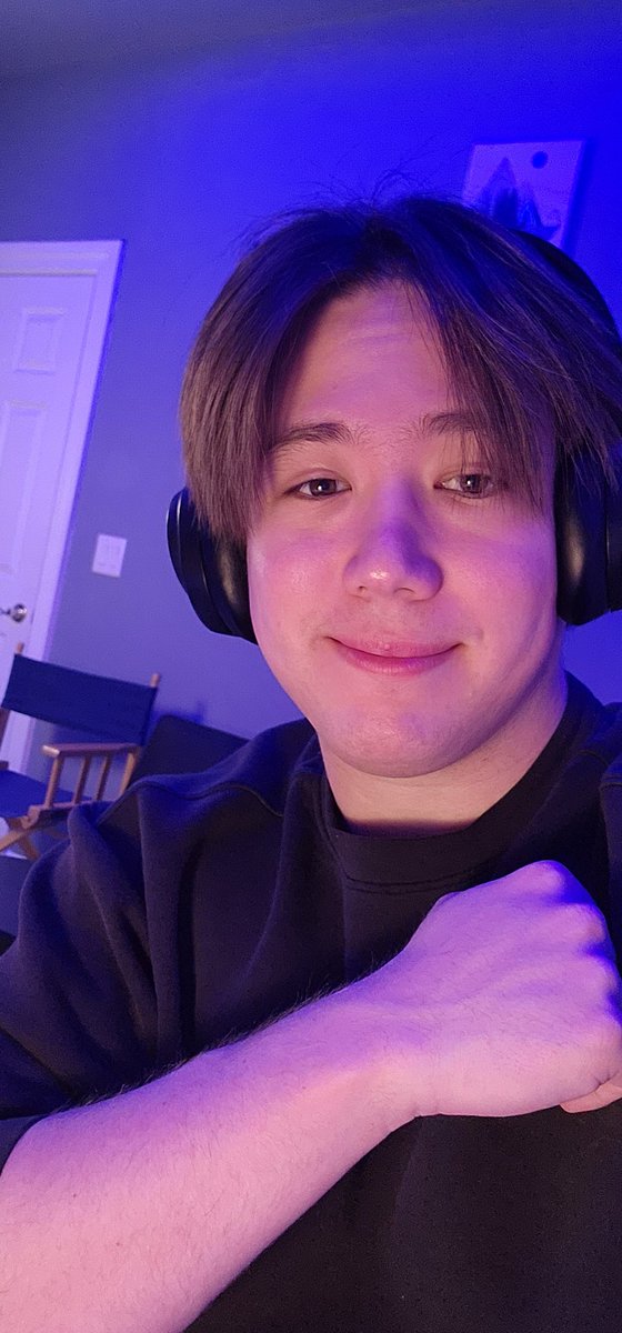MikeyBagBro's tweet photo. Streaming on new PC! Gonna checkout some new spooky games ���

https://t.co/GTqhQ9g8oC https://t.co/y5Mdic4zYd
