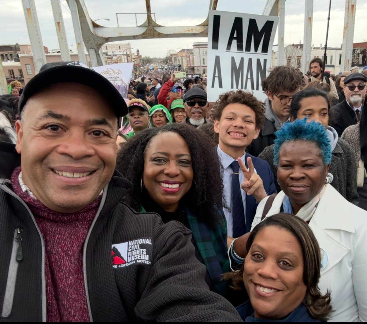 David S Ewing tweet media