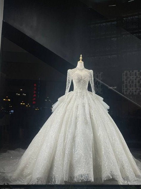 Angel_0255's tweet photo. It’s not about the dress you wear, it’s about the life you lead in the dress. – 💕 https://t.co/3k5VGccLJe