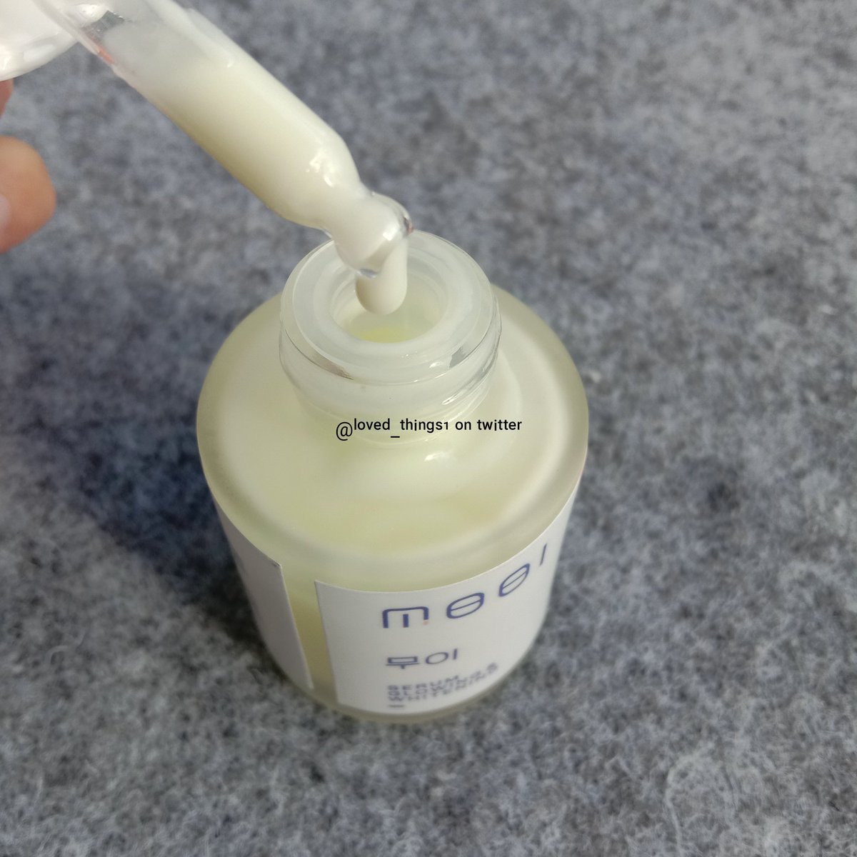 loved_things1's tweet image. I WISH I KNEW EARLIER!!! 😭🤚🏻 

Sumpah ya, produk lokal satu ini wajib banget kalian coba!! Ini tuh serum dari brand MOOI yang fokus ke brightening &amp;amp; healthy skin ala Korean skincare.
Harganya ramah di kantong, tapi manfaatnya GONG banget! Kulit auto glowing &amp;amp; cerah merata 🤍✨