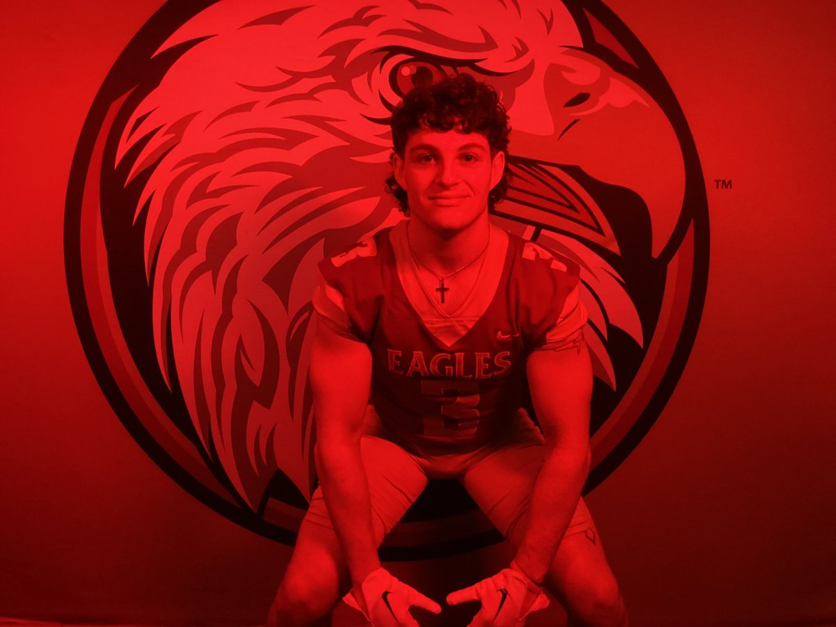 After an outstanding visit I am blessed to receive an official offer from Bridgewater College!! #AGTG <a href="/BH2OFootball/">Bridgewater Football</a> <a href="/CoachLemn/">Scott Lemn</a> <a href="/Coach_pkHof/">Patrick Hofmann</a>