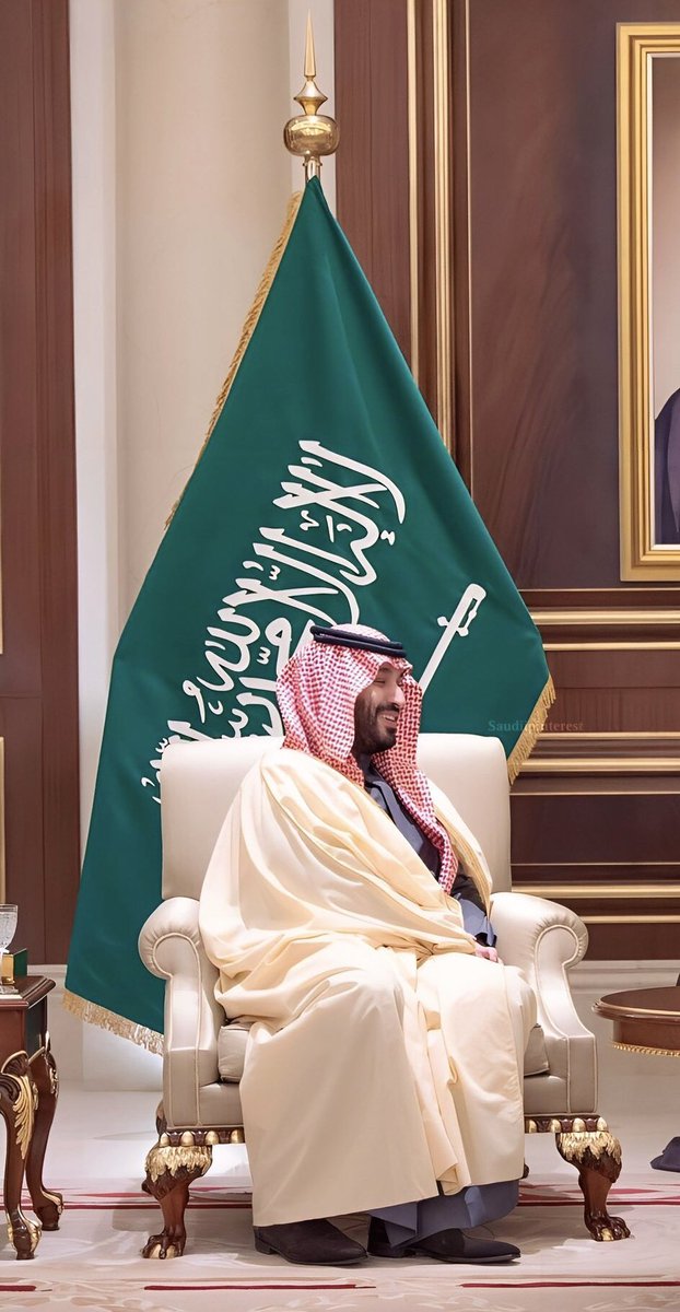 saudiexpat's tweet image. Today, Tuesday, March 11, the Kingdom of Saudi Arabia celebrates #Flag_Day, which is the day on which King Abdulaziz bin Abdulrahman Al Saud approved the flag with its great connotations that refer to monotheism, justice, strength, growth and prosperity, on the 27th of Dhu