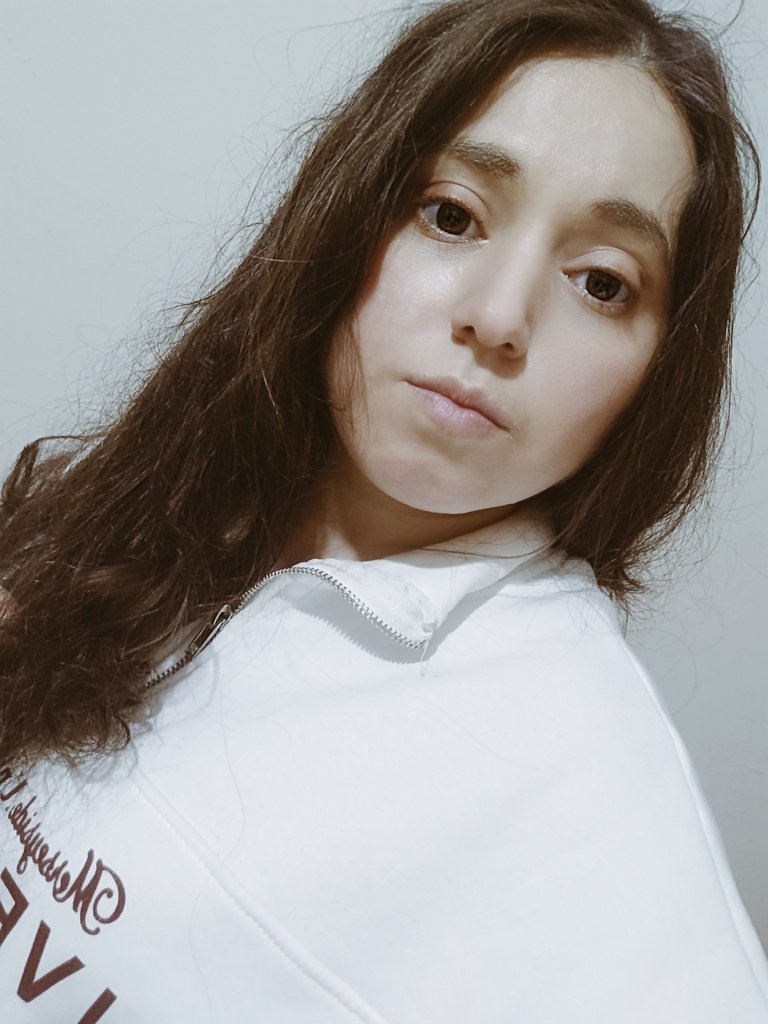 Sonra Dedim ki İnsanlara Ne Atlatırsan Anlat Ama Kendini Anlatma Bilirim Anlamazlar