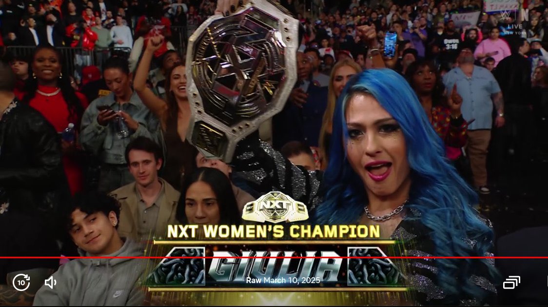 NationVaquer's tweet photo. Stephanie and Giulia got shown on #WWERaw 

My God they look so good https://t.co/bHxIQCbMwN