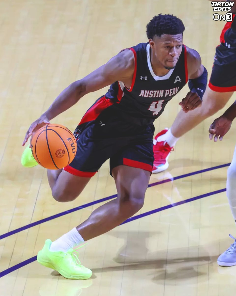 Austin Peay guard LJ Thomas is entering the transfer portal, his agents Corey Marcum and Ethan Coury of <a href="/EZSportsGroup/">EZ Sports Group</a> tell <a href="/On3sports/">On3</a>. 

The 6-2 junior averaged 14.2 points, 4.5 rebounds, and 3.9 assists per game this season. Scored 29 points on Butler and 20 on both Tennessee