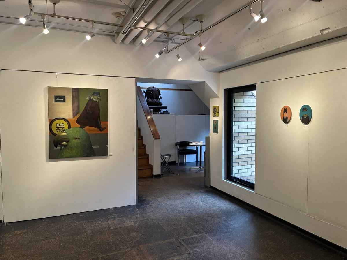 ayanowatanabe33's tweet photo. 個展5日目。本日在廊しております。

渡邊綾乃個展「bird strike」
会期：3月7日（金）〜3月15日（土）会期中無休
会場:ストライプハウスギャラリー/六本木
開場時間:11:00〜18:30(最終日17:30閉場) https://t.co/gT6KKZr4sA