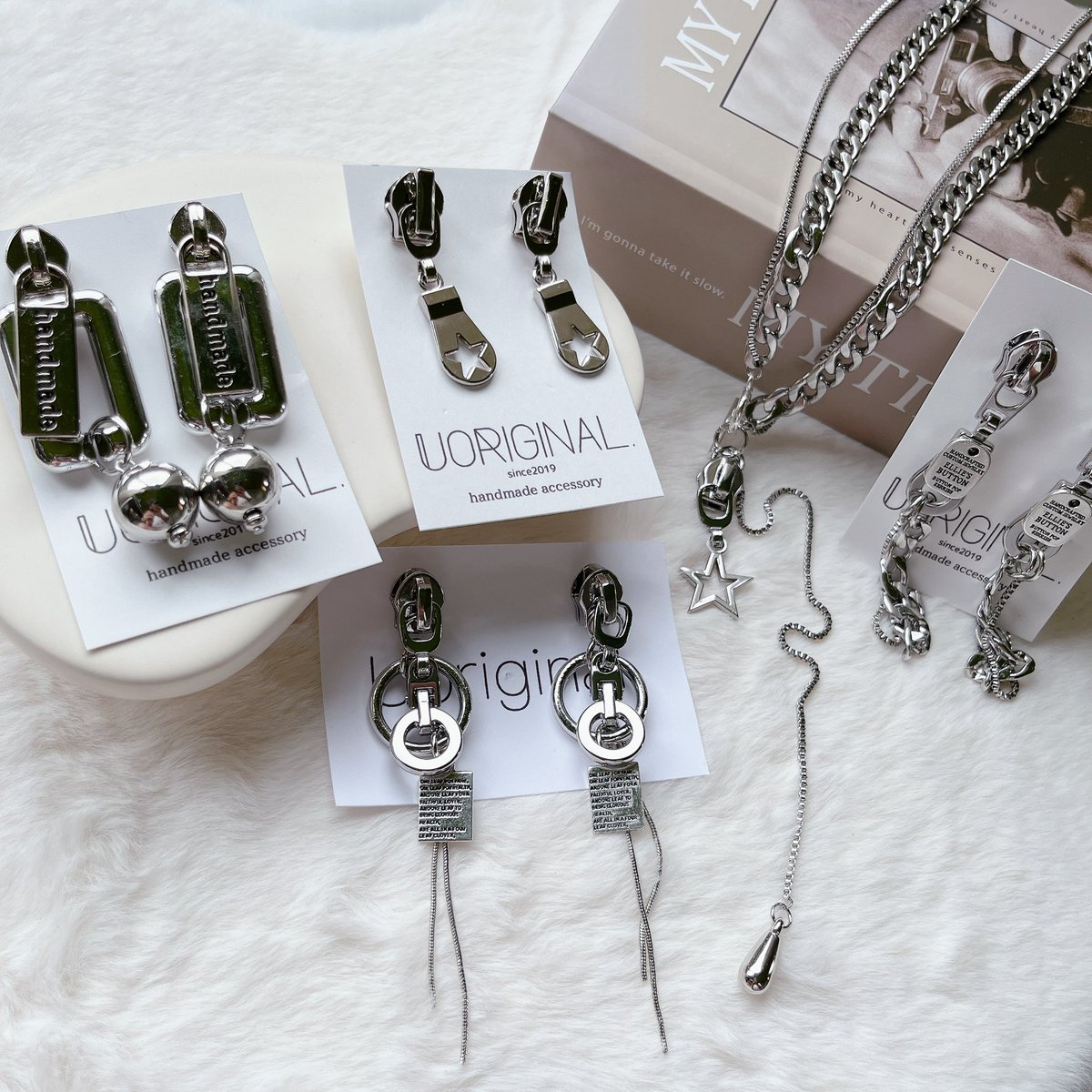 Uoriginal_2019's tweet photo. こんな感じのシルバーアクセサリーを作ってます☺️☺️
▶手に取りやすい価格
▶ちょっぴり個性的なデザイン
▶普段使いしやすいデザイン

今月3月28.29日
門司港ハンドメイドデイズ
にも出店します♥️

お気軽にコメントして貰えたら喜びます😆 https://t.co/vgmVxGaPqn
