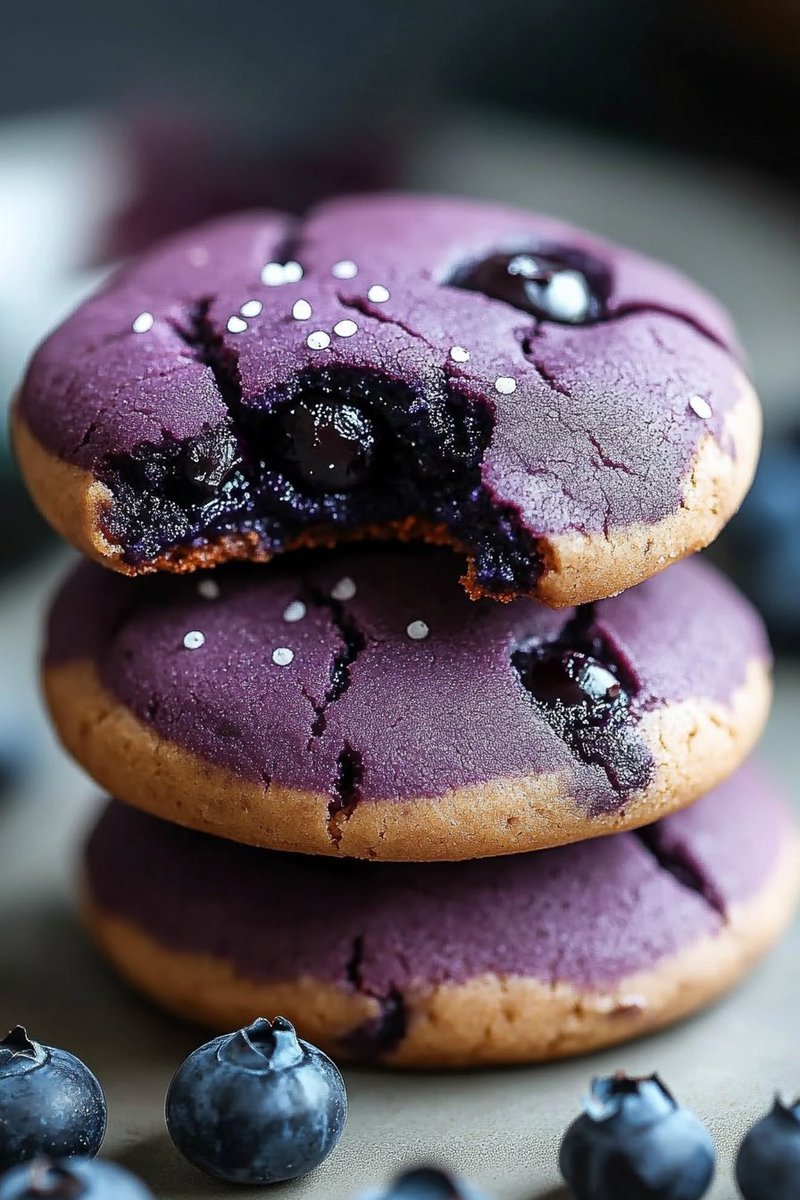MixupRecipes's tweet photo. Indulge in the ultimate sweet treat with these Blueberry Chocolate Cookies! Soft, chewy cookie dough packed with rich chocolate chunks meets bursts of juicy blueberries for a delightful flavor combo. #BlueberryChocolate #CookieCravings #SweetTreats https://t.co/t3PSaAnWQX