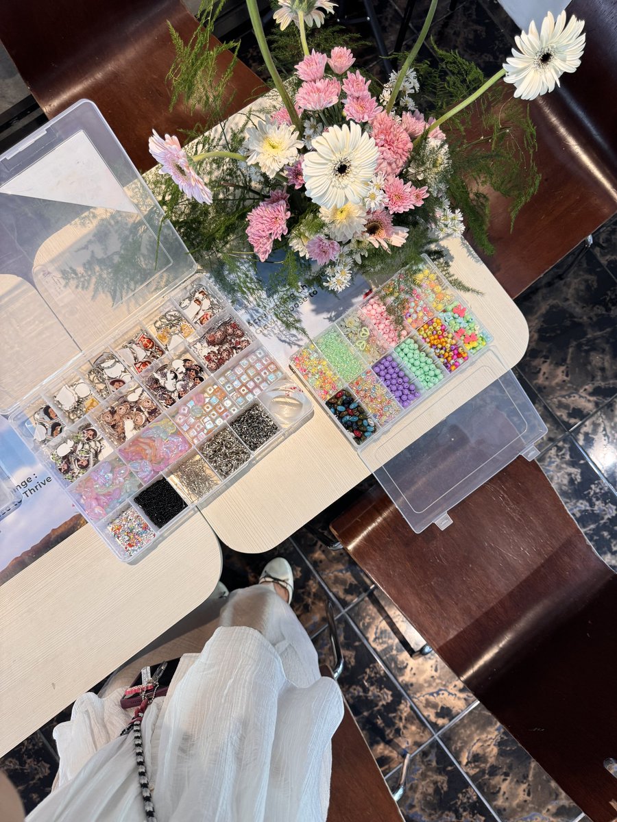 RUBIcommunity's tweet image. Keseruan RUBI Community by Avoskin merayakan International Women’s Day weekend lalu 💖

Mulai dari workshop, talkshow dan activity di booth @avoskinbeauty dengan perempuan-perempuan hebat! 

Next, RUBI harus ngadain event apalagi ya 👀

#GlowAndThriveWithRUBI