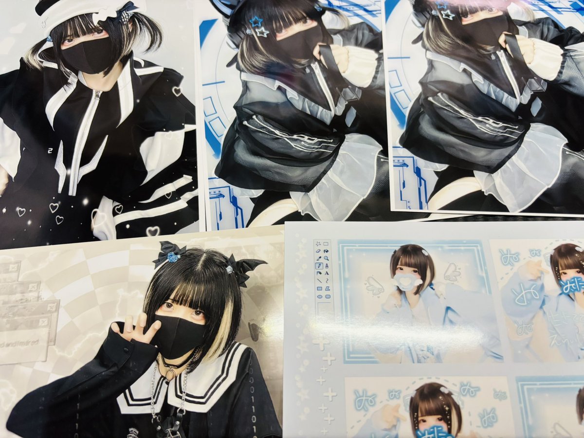 izusifm's tweet photo. ぬた。さんのしまむらコラボ服大量に届いていた。これ着てアイドル部のライブ見に行っていた。その後居酒屋にも。一番大きいサイズなのでゆったり着れる。ブロマイドはシークレット出た。#天使界隈 #男子天使界隈 #しまむら #ぬたぽすと #ぬた #ブロマイド #ざわつく居酒屋 https://t.co/vxVgfRmzNS