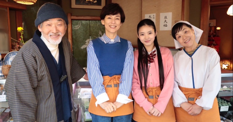 pb_tvasahi's tweet photo. ／
#プライベートバンカー
最終回無料配信中！
＼

天宮寺家におつきのみなさん
だんごの鶴松のみなさんもクランクアップ💐

いつもたくさんのご視聴ありがとうございます！
引き続き何度でもお楽しみください🙏

•*天宮寺家
#井本彩花 #山本栄司 
•*だんごの鶴松
#五頭岳夫 #秋好美桜 #重田千穂子