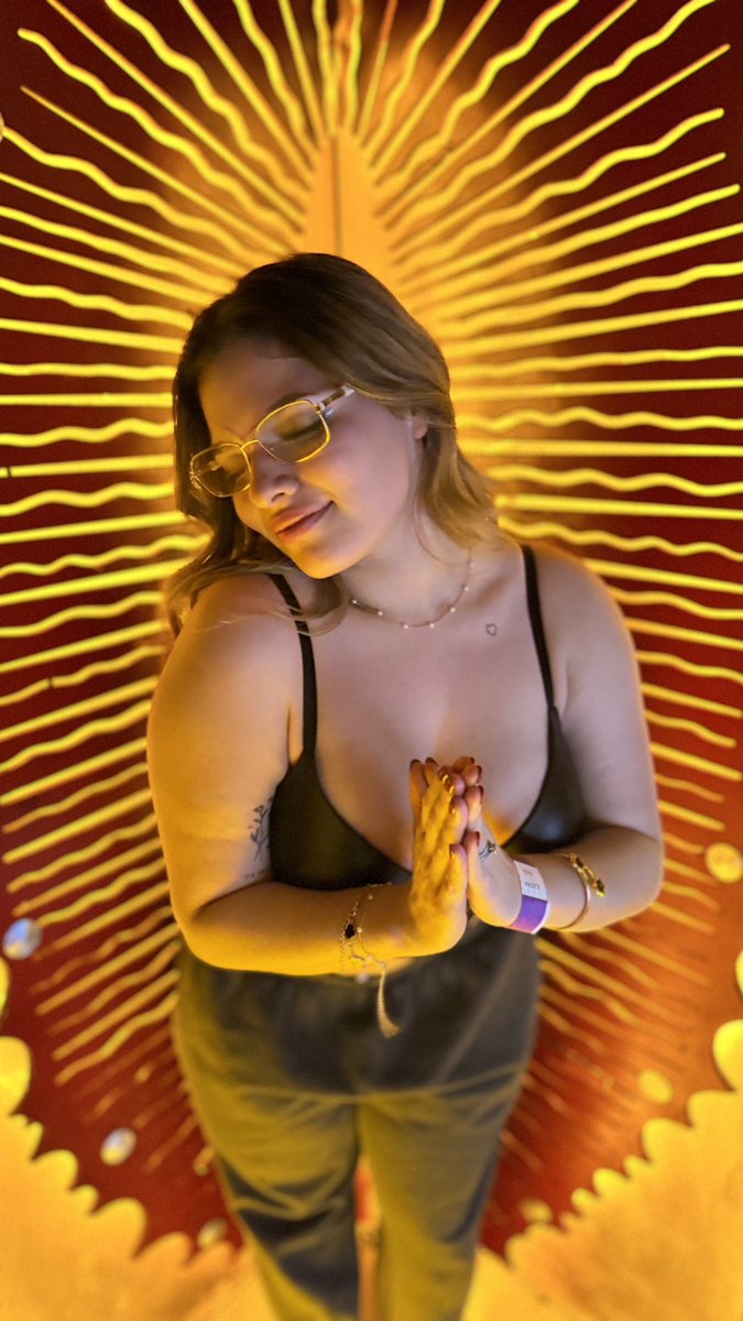 ArdientePao's tweet photo. Quien no me conoce dicen que soy pura y virginal 😂😂😂

Lo que ustedes saben es que soy sexosa, coqueta y muy muy caliente 😈😈😈

Alguien quiere comprobarlo??? Dale RT si te agrada la idea

PD Omitan mis pants aun así ese día me quisieron ligar muchos en un antro normal 😂😅 https://t.co/6O5QZytXMt
