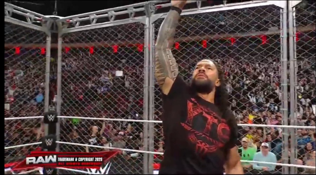 OOOAHHHHH REMEMBER WHOSE GAME THIS IS. ROMAN REIGNS IS FUCKINNM BACKKKKKKKKKK.
