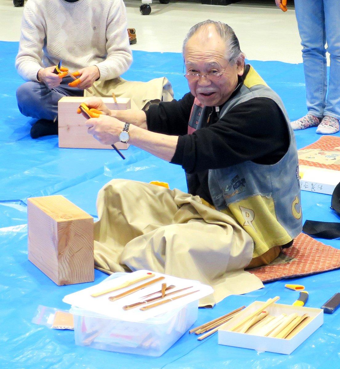 人間国宝直伝！「竹の箸を作る」開催報告】 3月9日、「勝城蒼鳳」展