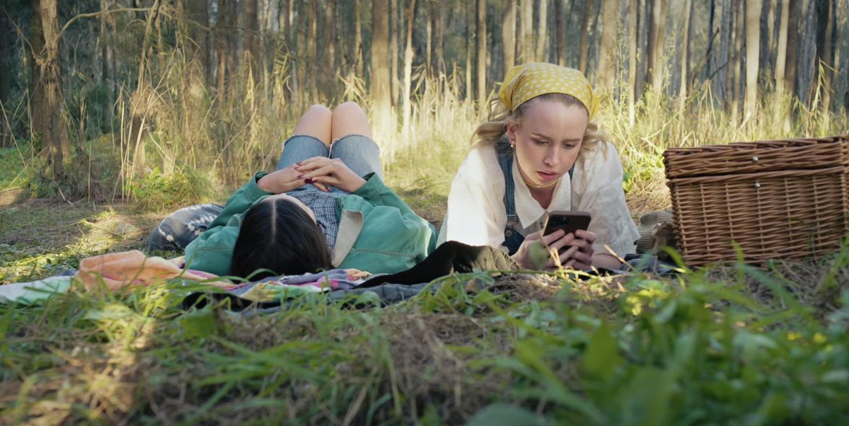 swiffdottv's tweet photo. End of an Era (CTC, Not Classified).
*This film may not be suitable for all audiences.
Maxi has some big news for her best friend but their childhood pet ferret, has died.
Starring Sophie Teo &amp; Rachel Thomas.
Written &amp; Directed by Madi Phoenix.
Book: https://t.co/WbBNSgBReu https://t.co/l9YjqWcXNm