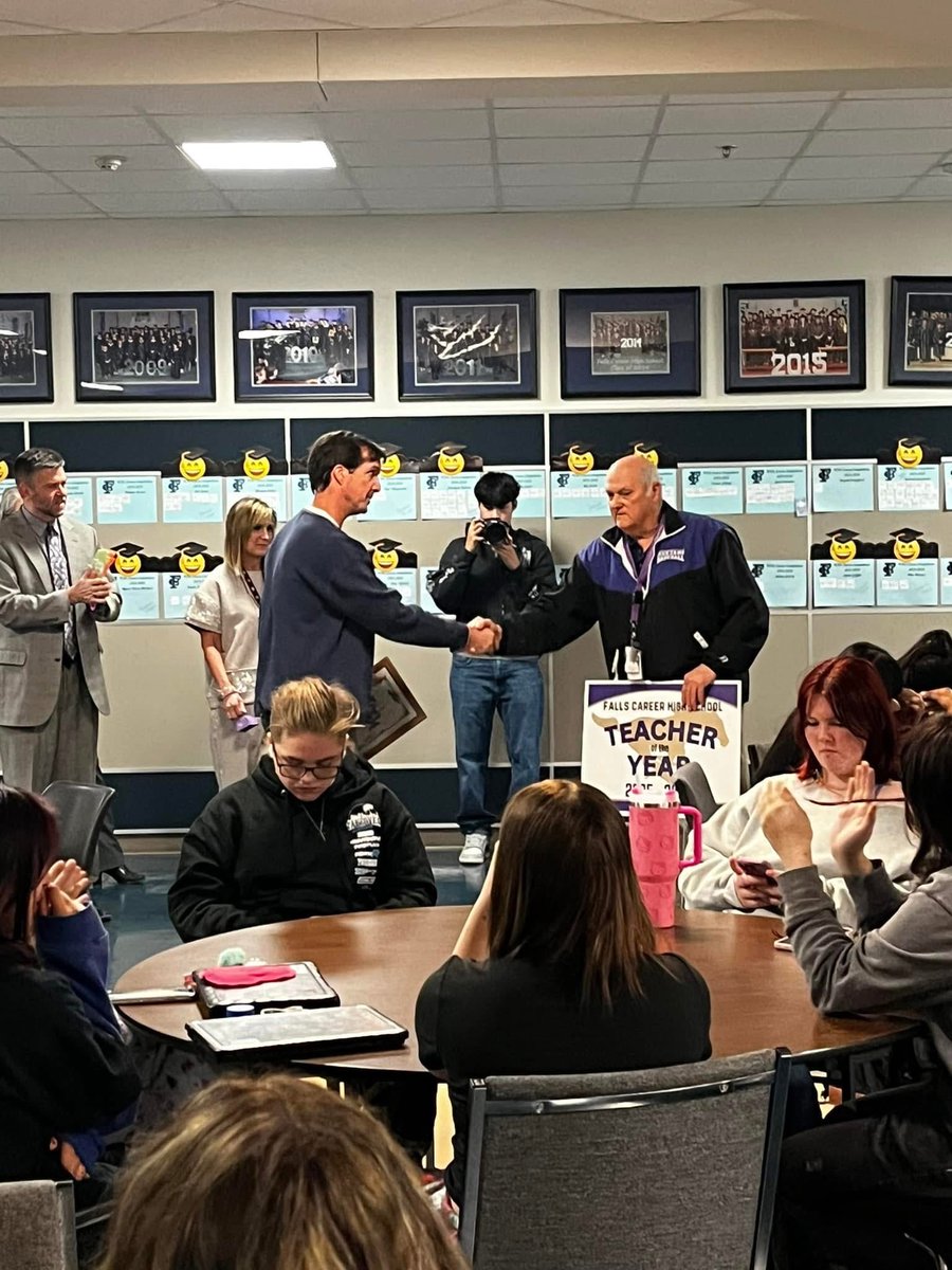 Today we announced our Teacher of the Year, Support Staff of the Year, and our GEM. Congratulations Coach Scearce (Teacher), Mrs. Tennison (Support Staff), and Ms. Mata (GEM) 🥳🎉🤩