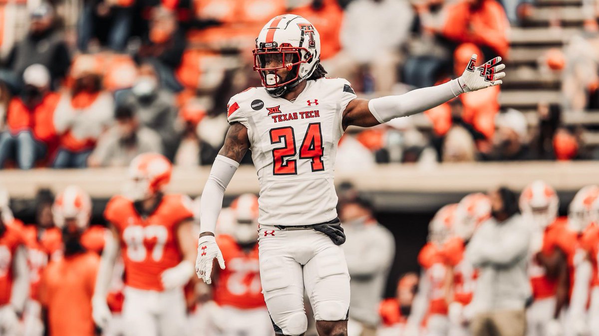 #AG2G I’m extremely blessed to receive my 12th offer from Texas Tech University! 🙏🏽 <a href="/CoachAhYou/">C.j. Ah You</a> <a href="/CoachRGreene/">Rob Greene</a> <a href="/recruitcoachmc/">Mike Clayton</a> <a href="/GregBiggins/">Greg Biggins</a> <a href="/adamgorney/">Adam Gorney</a> <a href="/ChadSimmons_/">ChadSimmons</a> <a href="/BlairAngulo/">Blair Angulo</a> <a href="/BManu86/">Brandon Manumaleuna</a> <a href="/Leuzinger_FB/">🏈 The Leu 🏈</a> <a href="/COACHTONESEKONA/">COACH TONE</a>