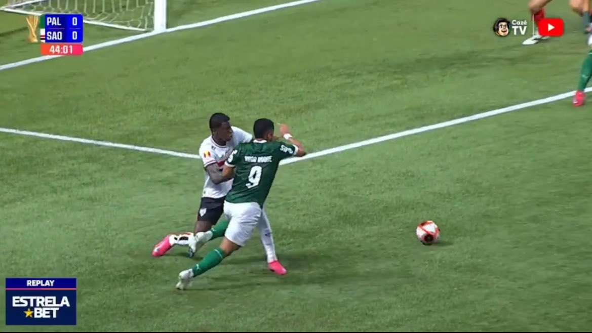 Que massa, agora eu posso então printar um frame de um lance faltoso ou não e de acordo com a imagem do meu print, defender meu ponto kkkkkkk, fera demais dai