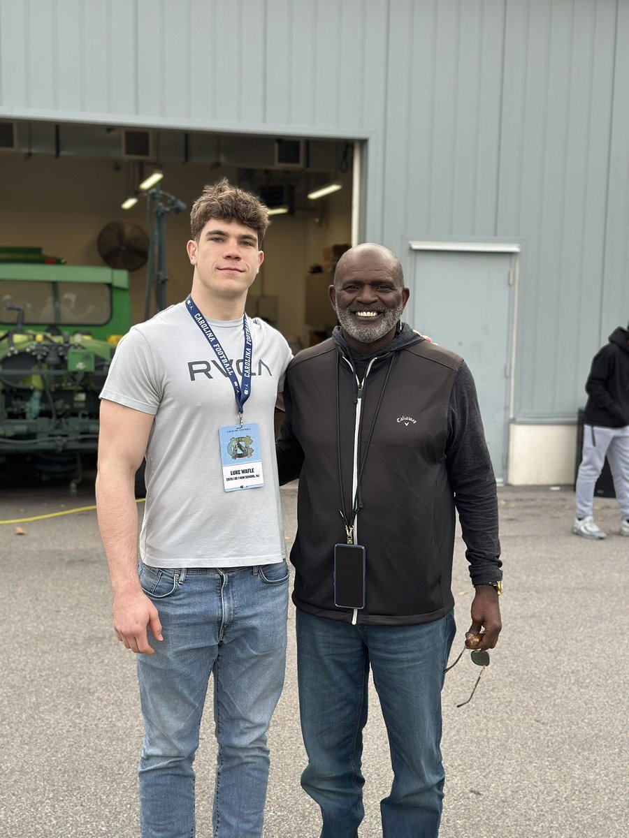 WafleLuke's tweet photo. Had a great time this past weekend in Chapel Hill! Met the GOAT! Thank you @UNCFootball @Belichick_B @Red_Zone75 #GoHeels https://t.co/ha6ySwER2R