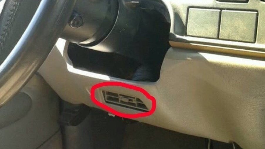 Llewtnacm's tweet image. Don’t talk to me about how advanced we are until car manufacturers start producing automobiles with the crotch vent again. #bringbackcrotchvent @Tesla @Toyota @chevrolet @Ford