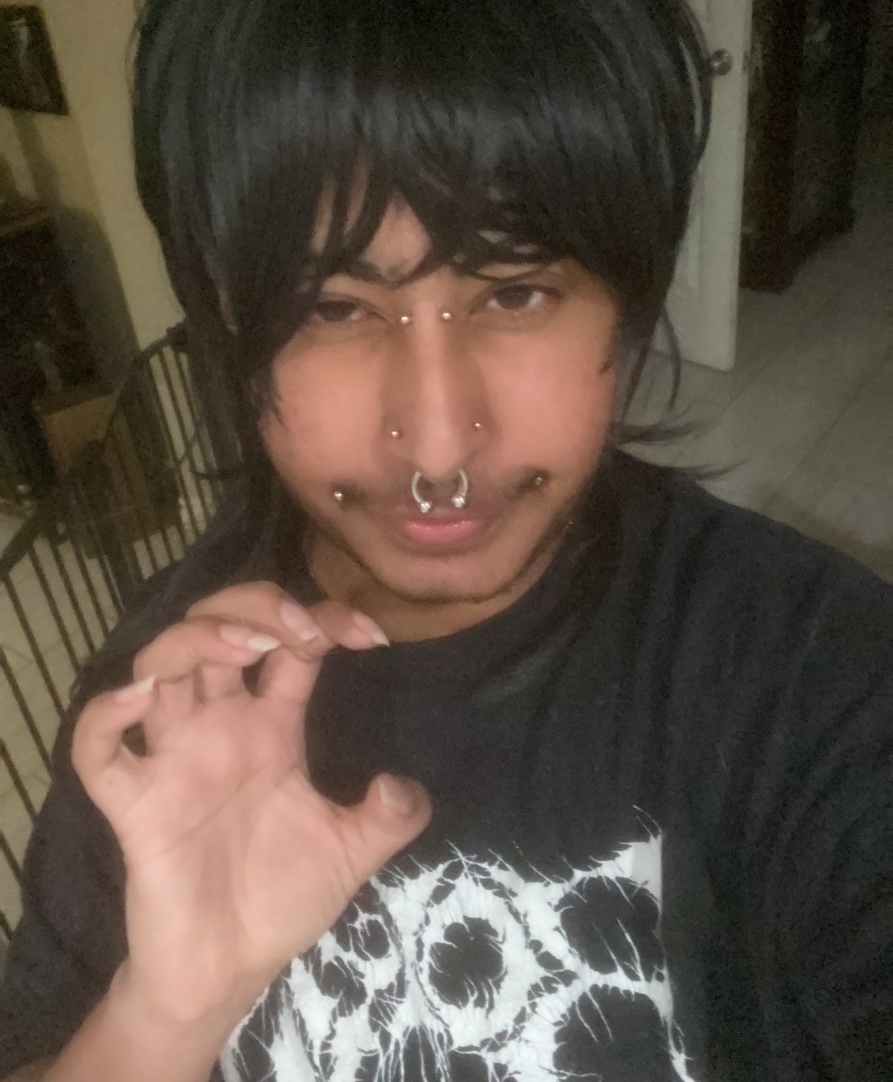 pap3rbags's tweet photo. also my facial hair is getting so epic sauce i’m so happy https://t.co/GUB5lI2QD4